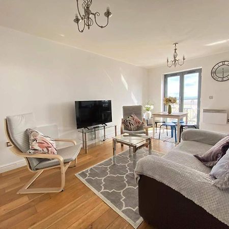 Beach Front Apt With Stunning Sea View Swansea Exterior foto