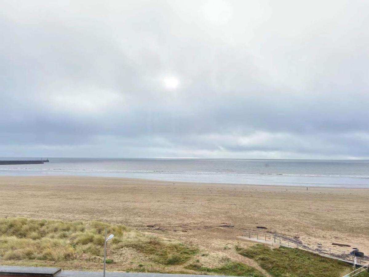 Beach Front Apt With Stunning Sea View Swansea Exterior foto