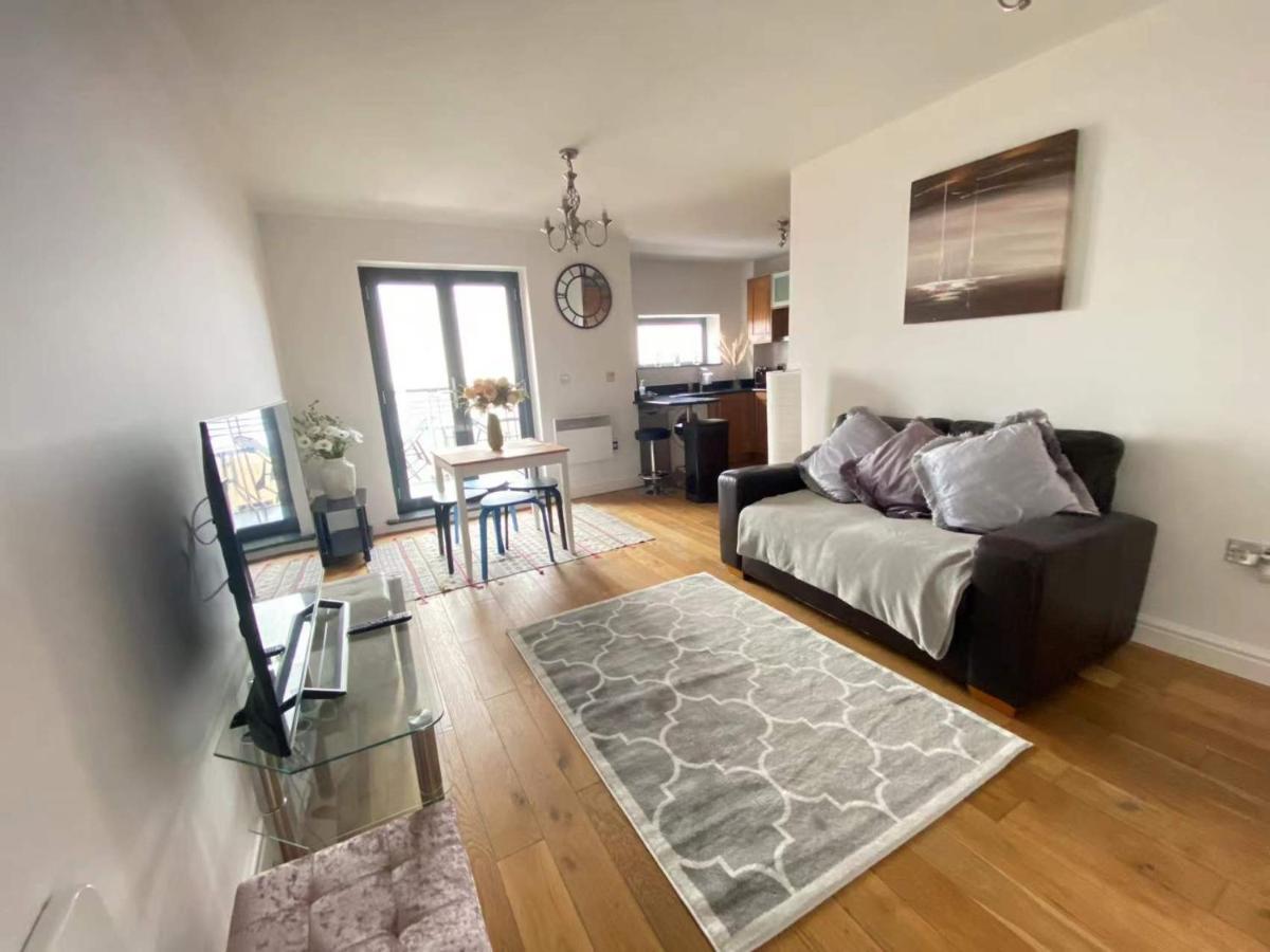 Beach Front Apt With Stunning Sea View Swansea Exterior foto