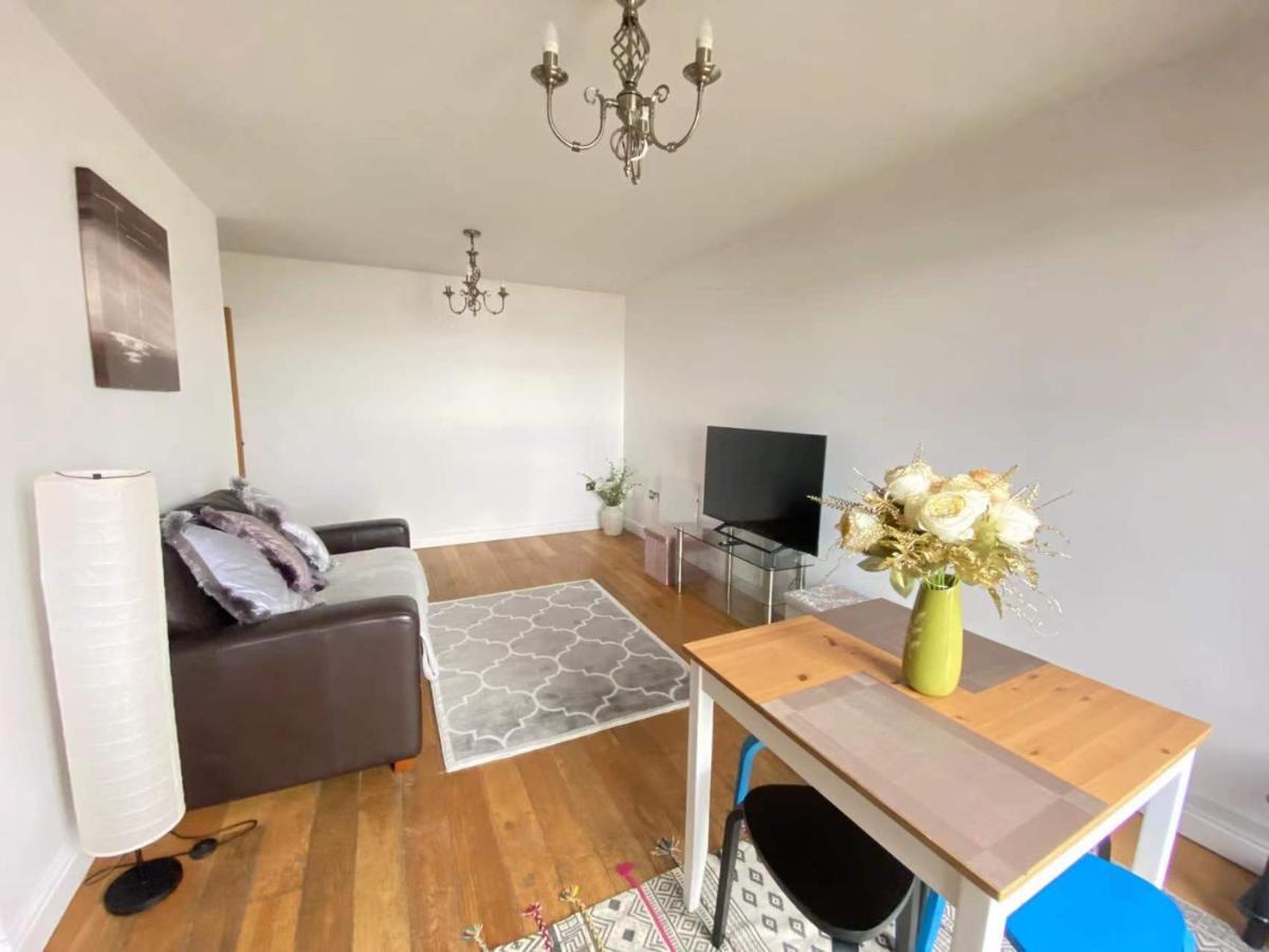 Beach Front Apt With Stunning Sea View Swansea Exterior foto