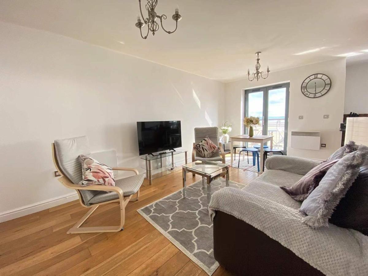 Beach Front Apt With Stunning Sea View Swansea Exterior foto